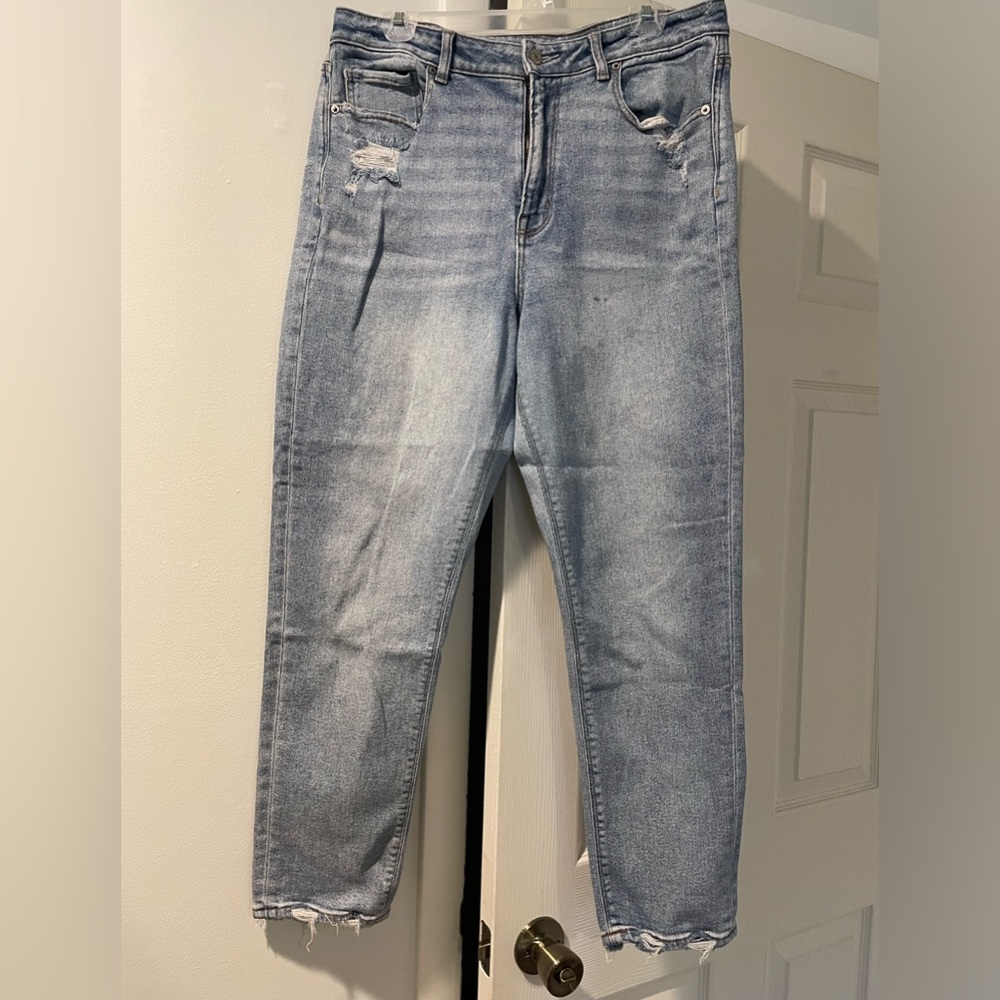American Eagle straight leg jeans
